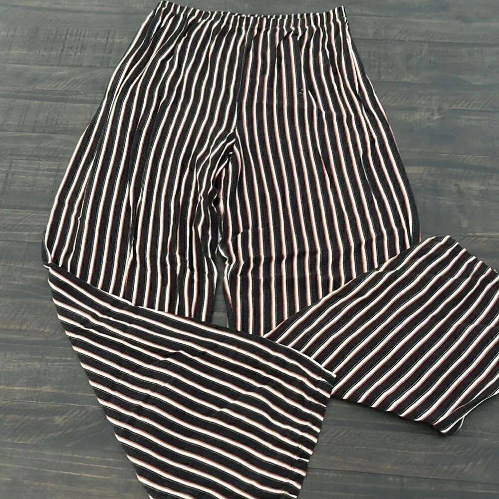 Stripped pants    - Picture 1 of 3